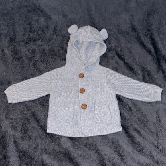 0-3m gray button down sweater - Picture 1 of 2